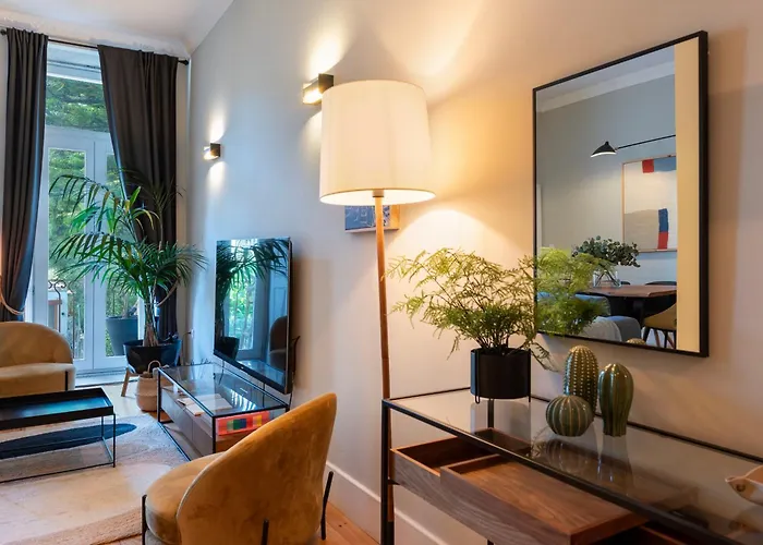 Bmyguest Collection - The Marquis Luxury Garden Apartmán